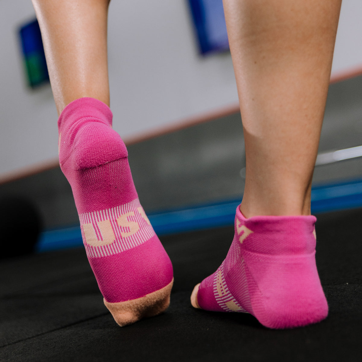 Sunset Pop Velocity Trainer Socks